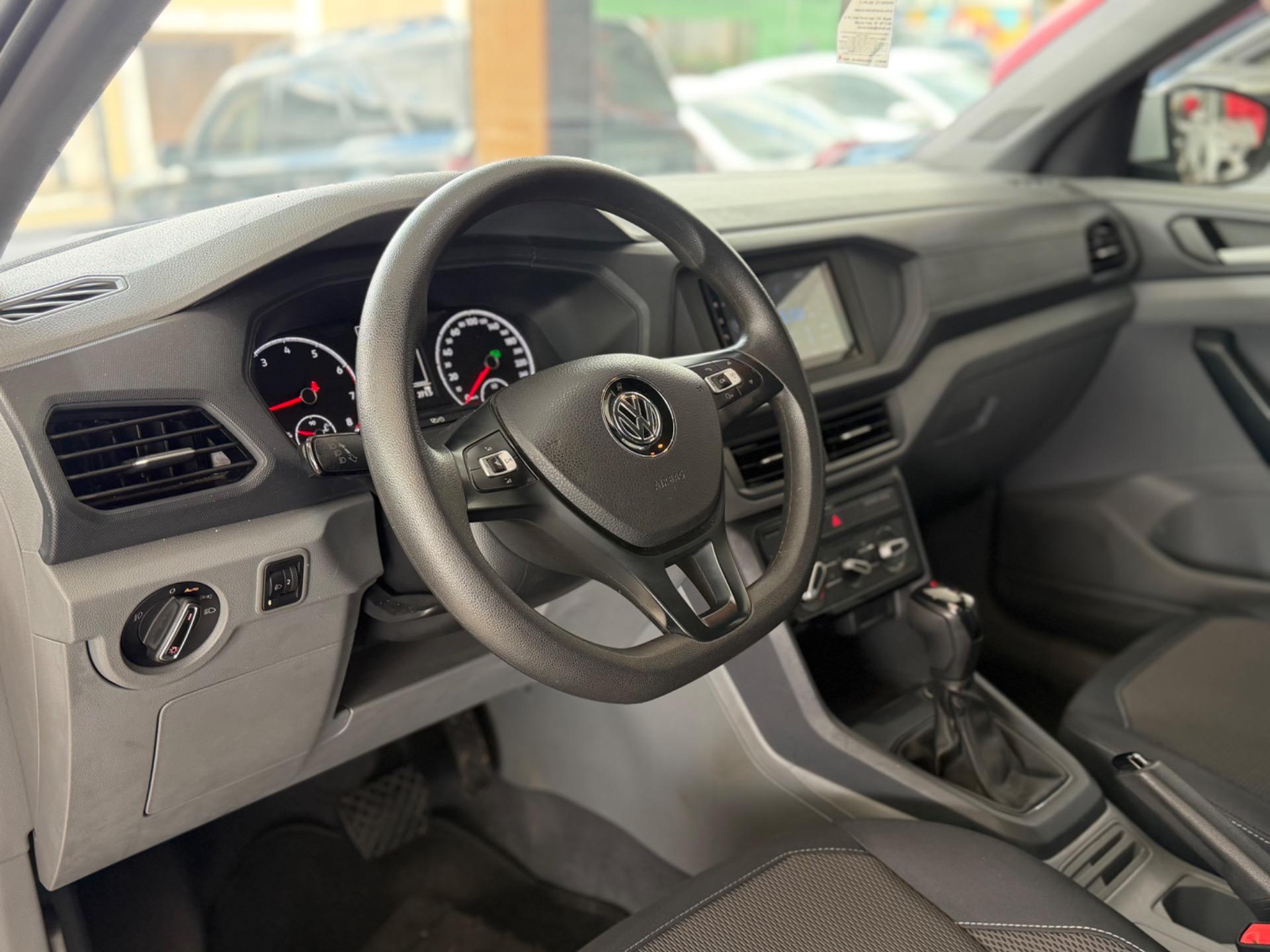 VOLKSWAGEN T-Cross - Foto