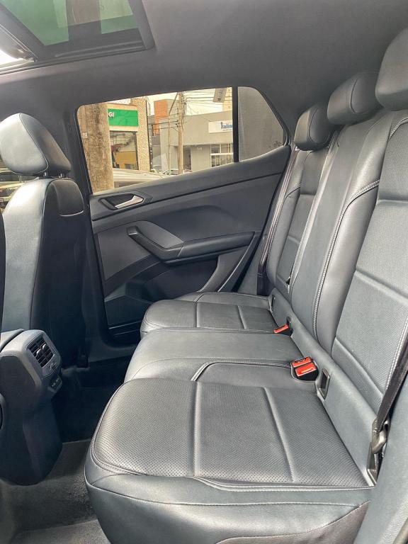 VOLKSWAGEN T-Cross - Foto