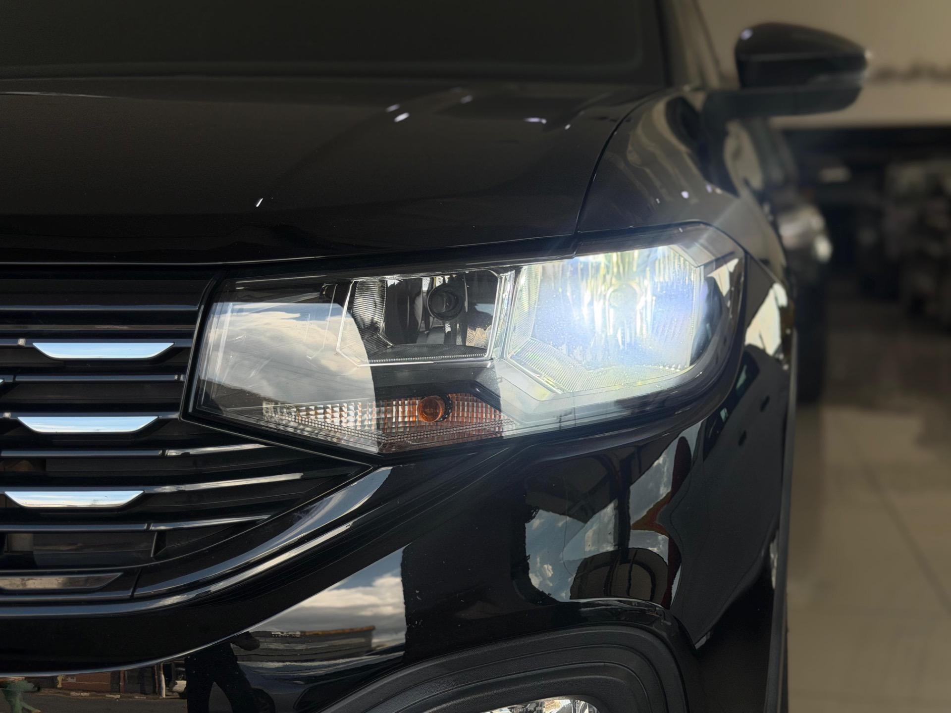 VOLKSWAGEN T-Cross - Foto