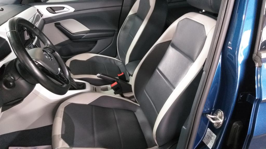 VOLKSWAGEN T-Cross - Foto