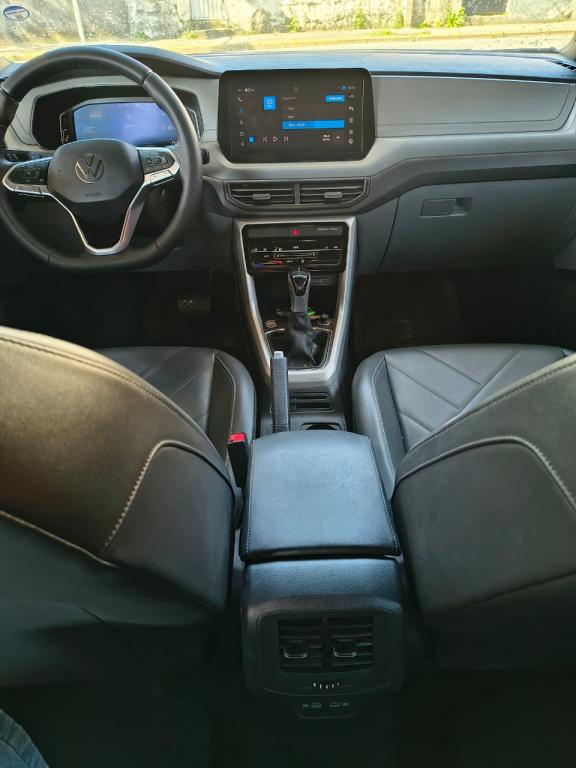 VOLKSWAGEN T-Cross - Foto