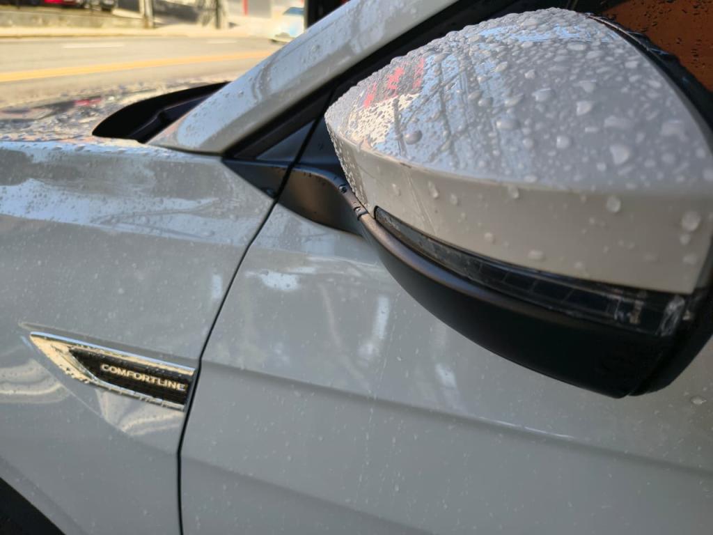 VOLKSWAGEN T-Cross - Foto