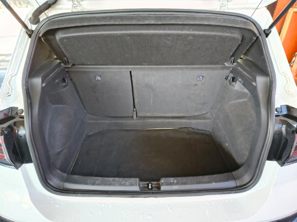 VOLKSWAGEN T-Cross - Foto