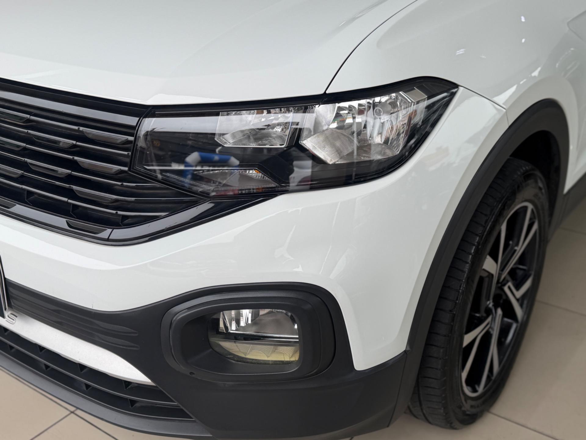 VOLKSWAGEN T-Cross - Foto