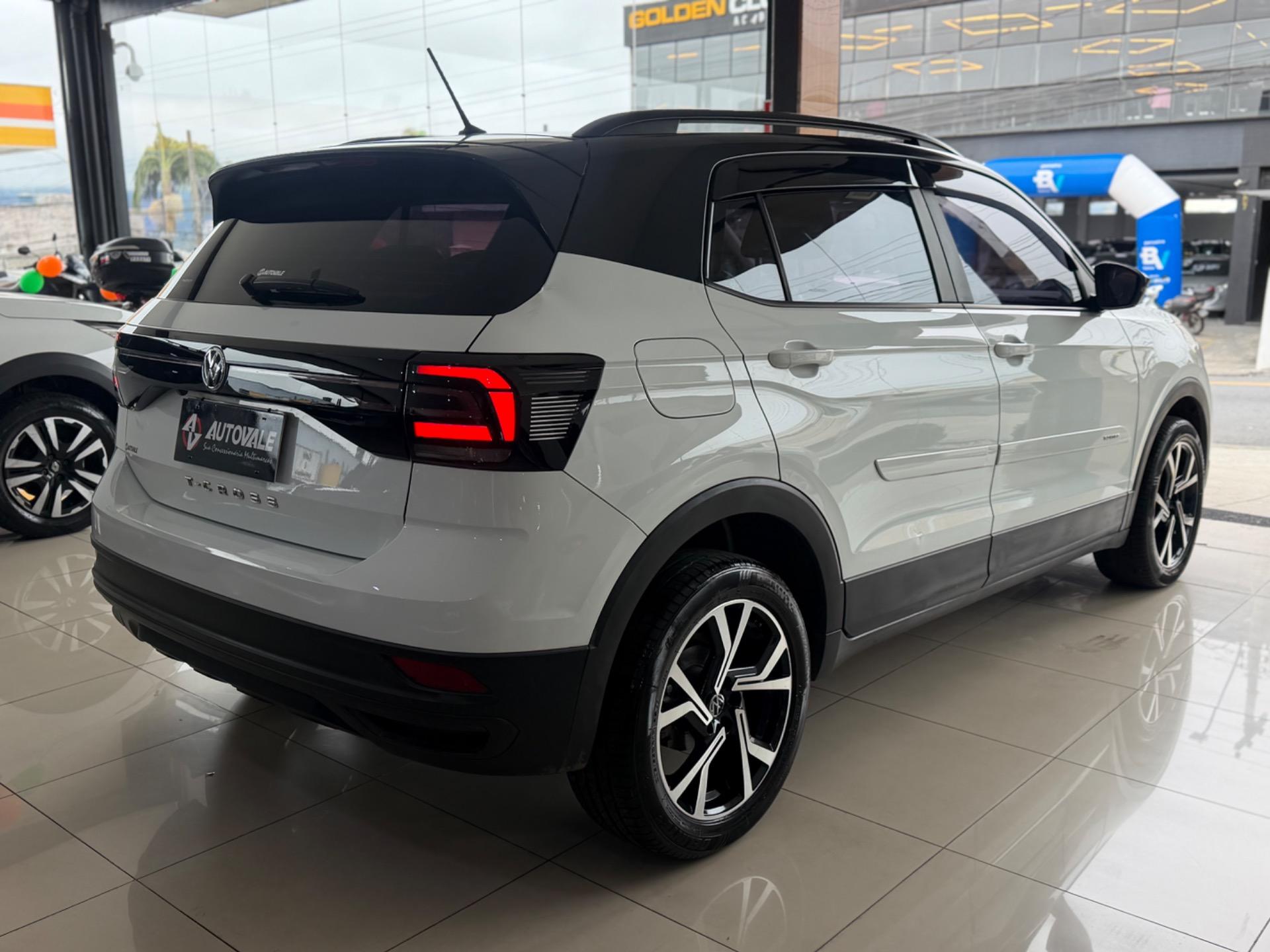 VOLKSWAGEN T-Cross - Foto