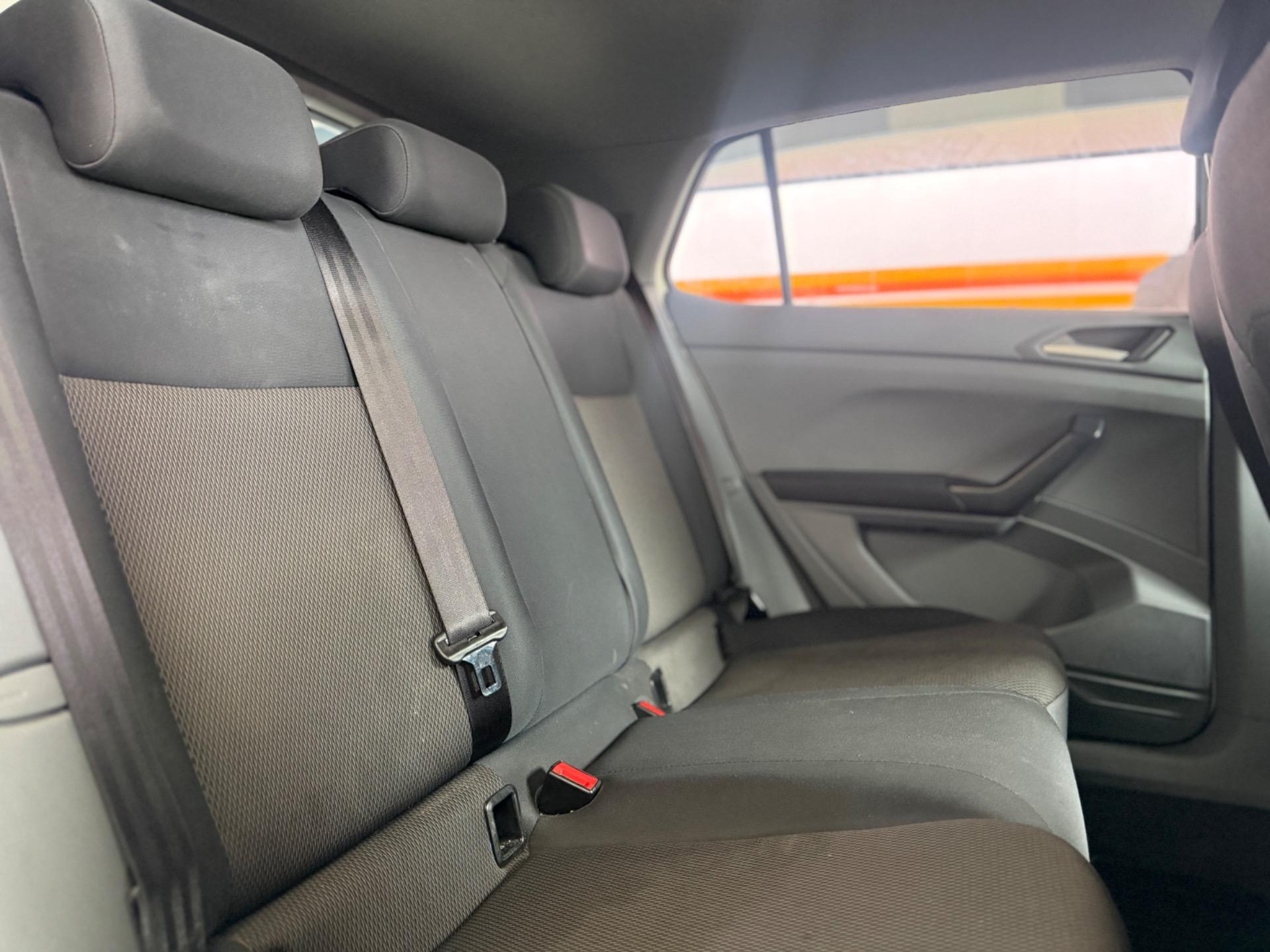 VOLKSWAGEN T-Cross - Foto
