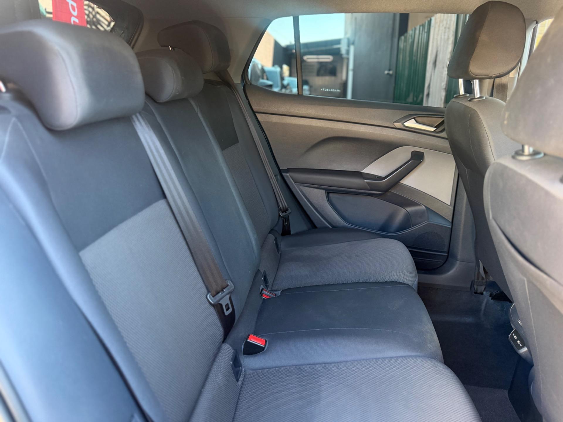 VOLKSWAGEN T-Cross - Foto
