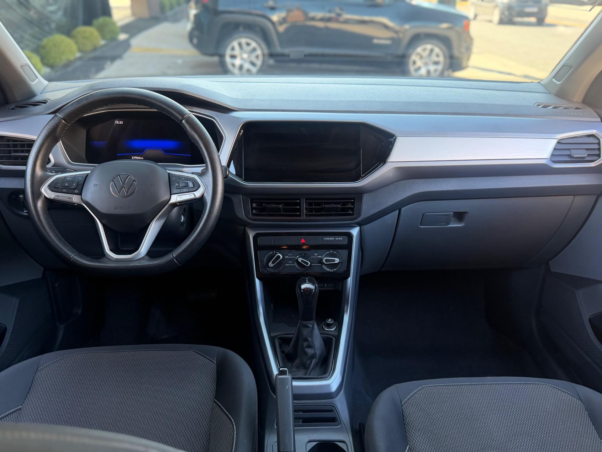 VOLKSWAGEN T-Cross - Foto