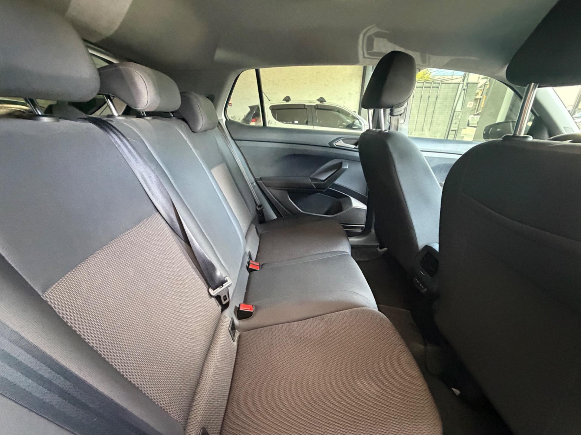 VOLKSWAGEN T-Cross - Foto