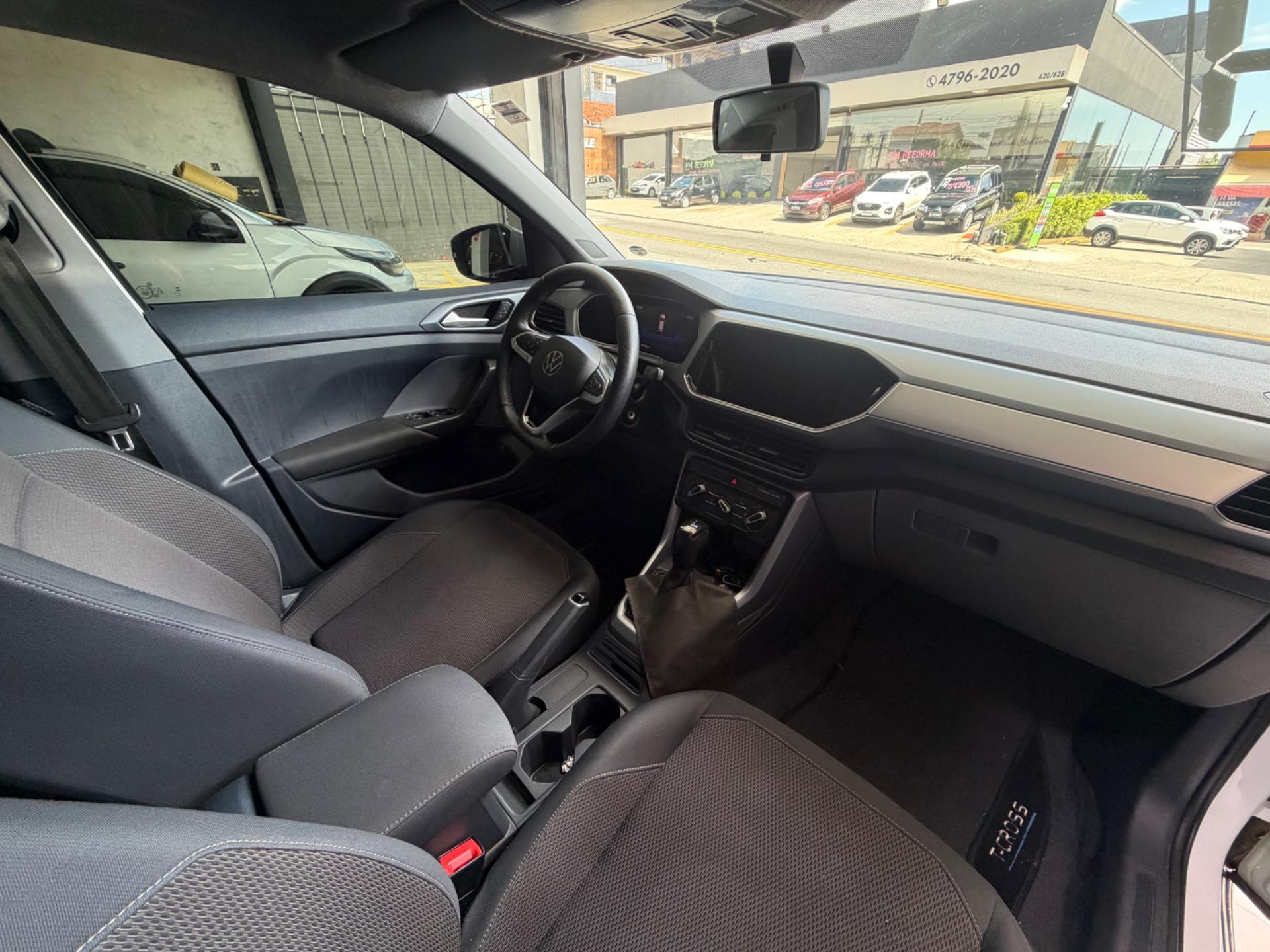 VOLKSWAGEN T-Cross - Foto