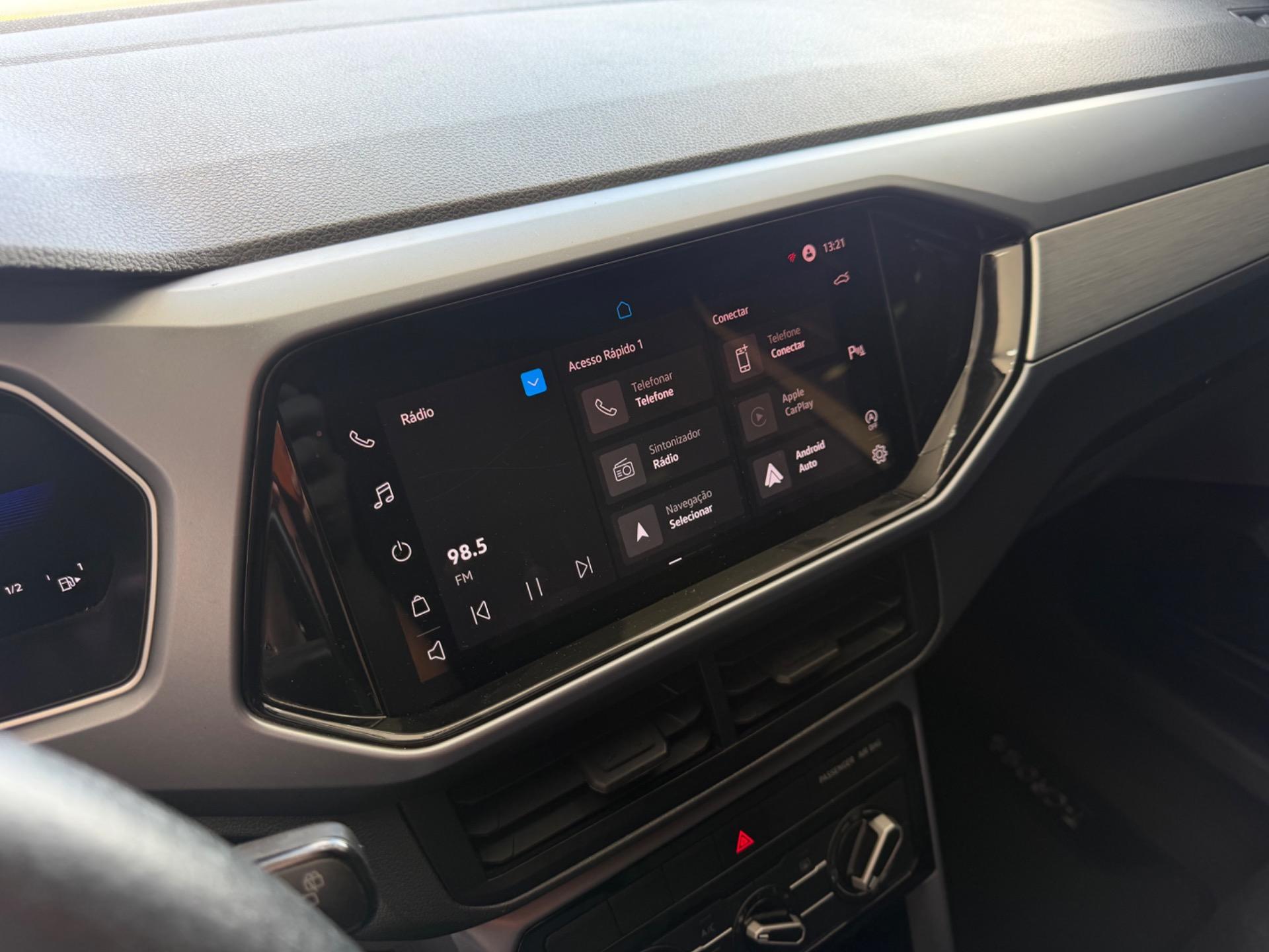 VOLKSWAGEN T-Cross - Foto