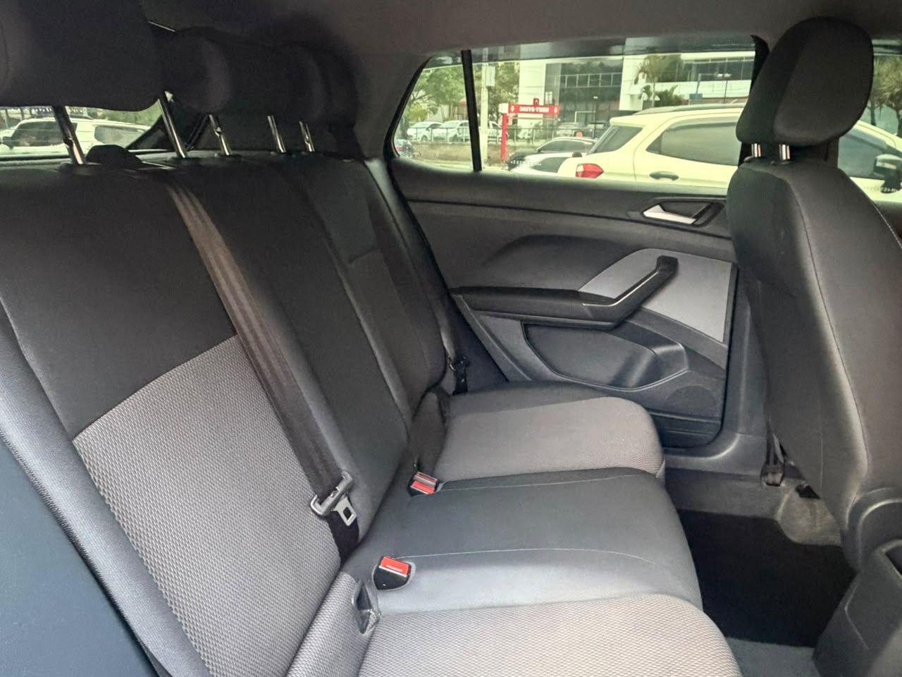 VOLKSWAGEN T-Cross - Foto