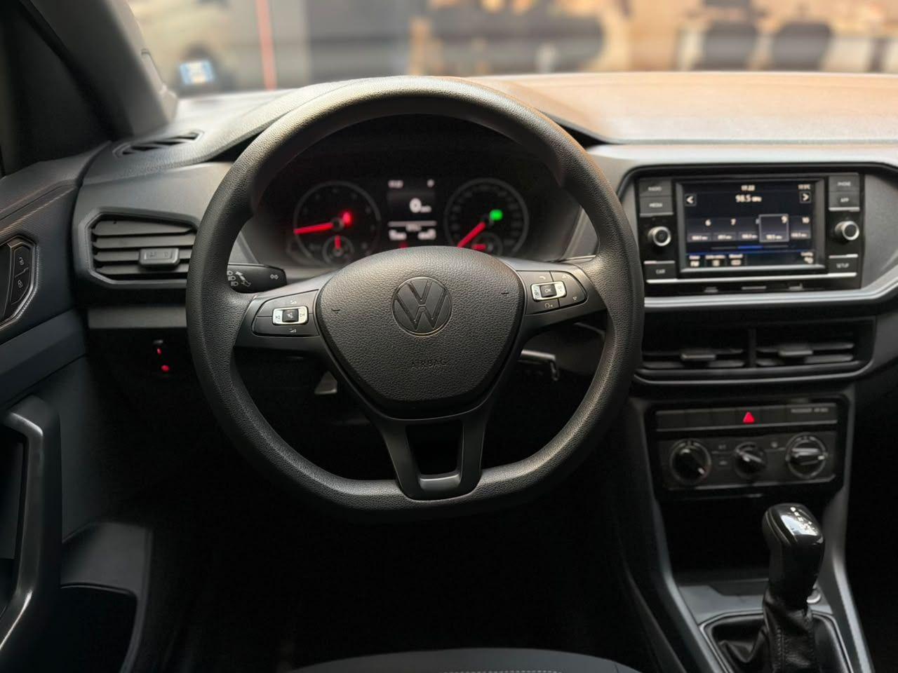 VOLKSWAGEN T-Cross - Foto
