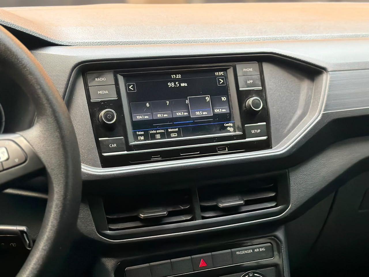 VOLKSWAGEN T-Cross - Foto