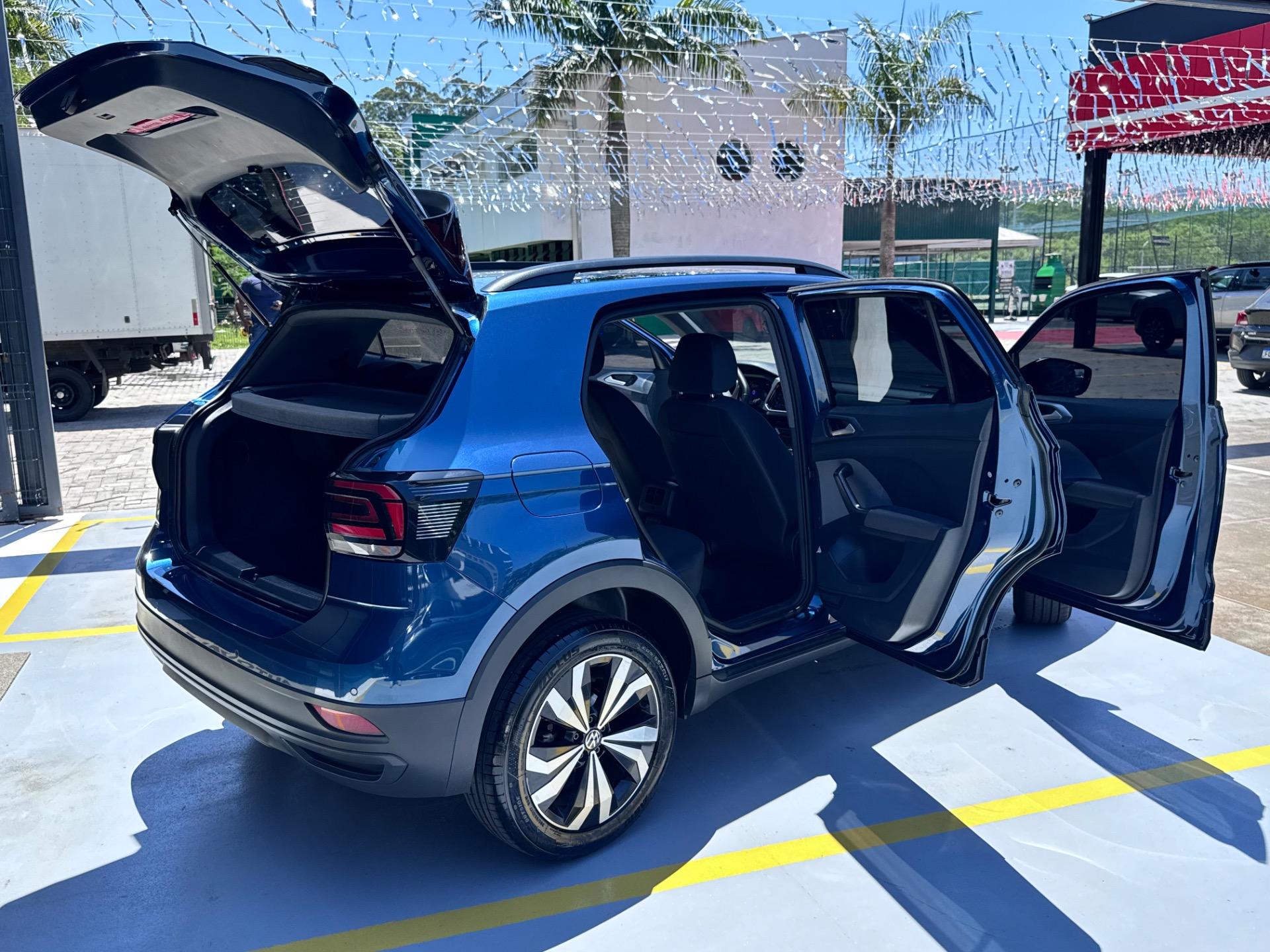 VOLKSWAGEN T-Cross - Foto