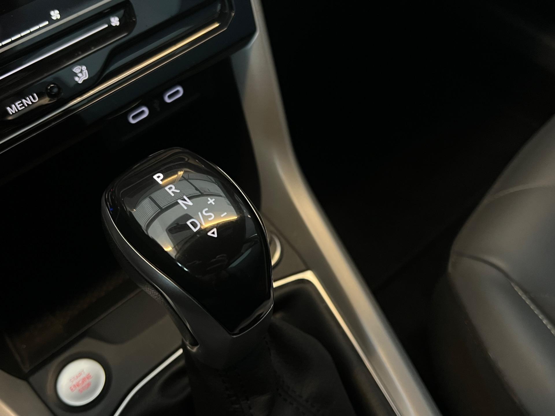 VOLKSWAGEN T-Cross - Foto