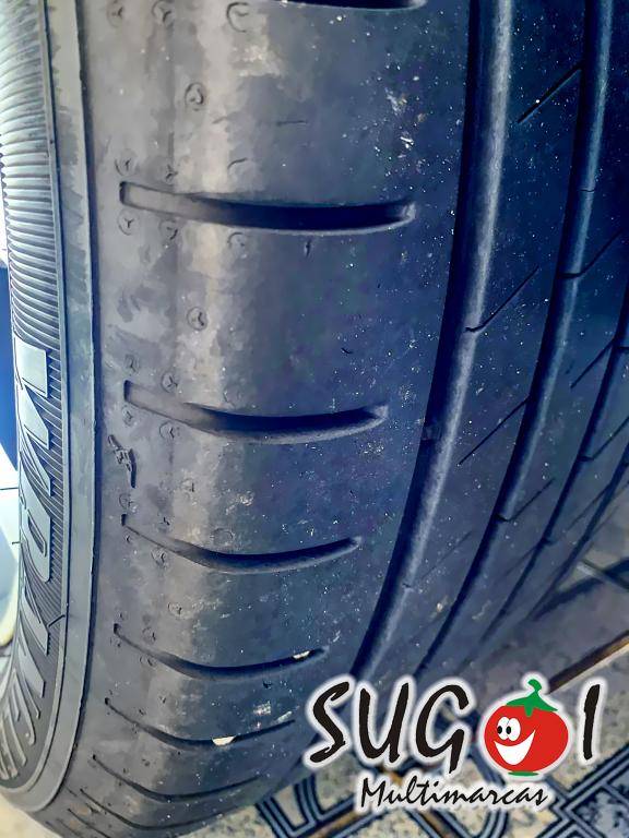 VOLKSWAGEN Taos - Foto