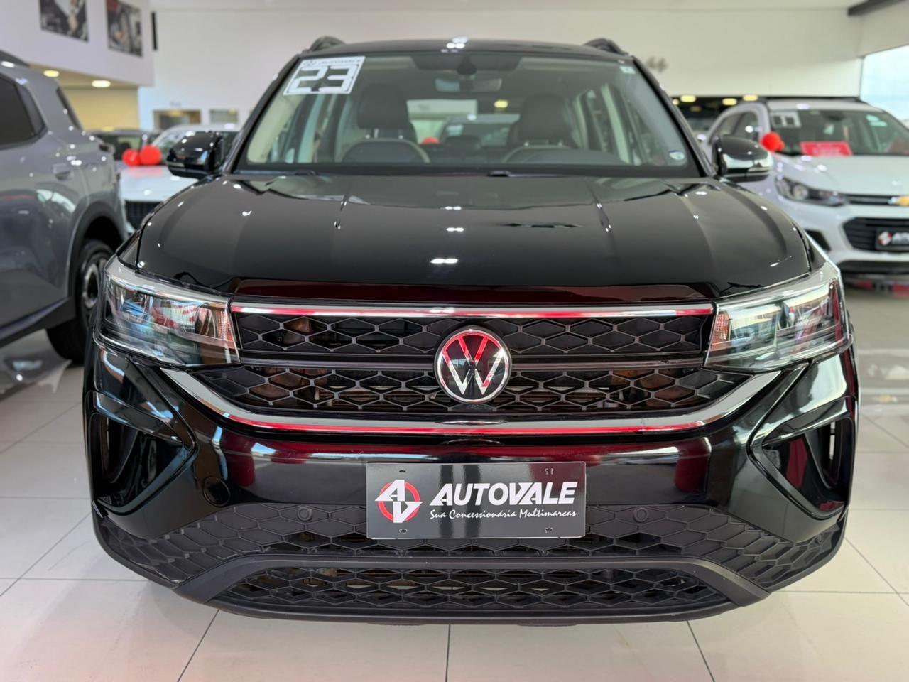 VOLKSWAGEN Taos - Foto