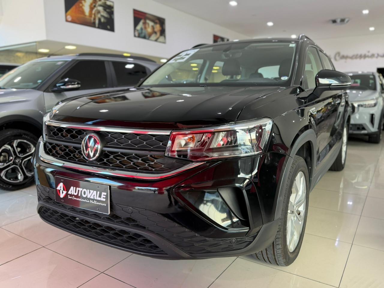 VOLKSWAGEN Taos - Foto