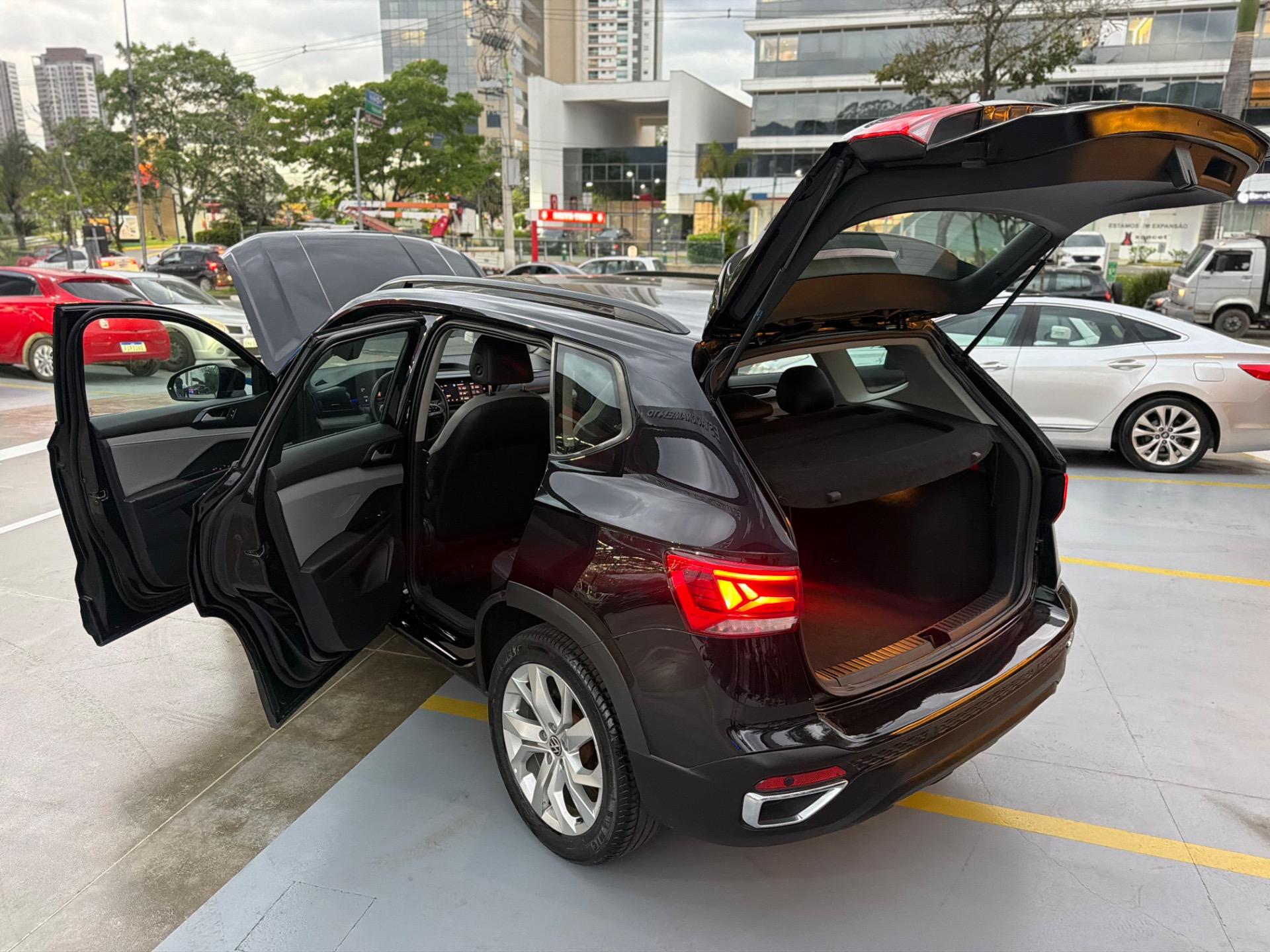 VOLKSWAGEN Taos - Foto