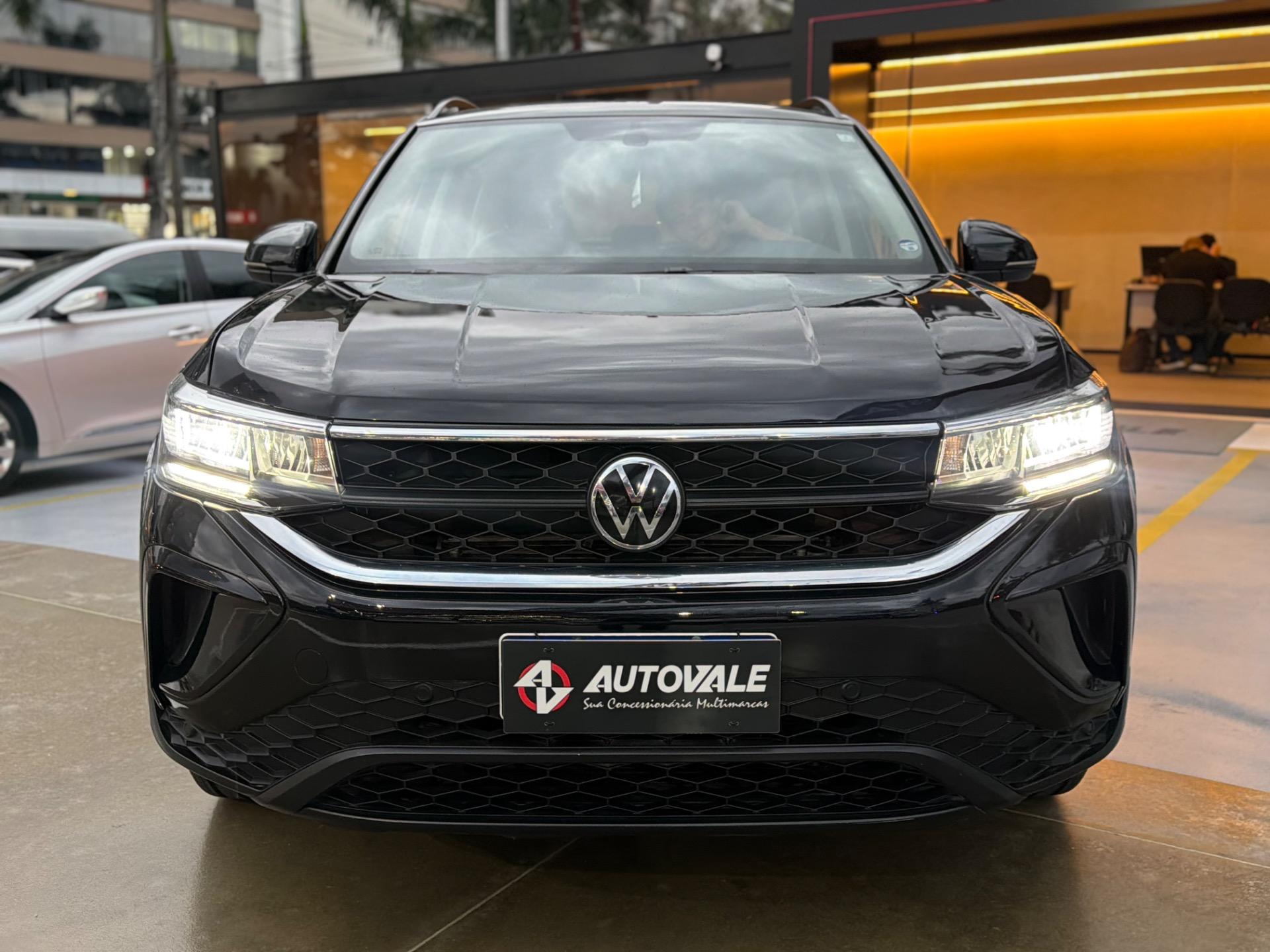 VOLKSWAGEN Taos - Foto