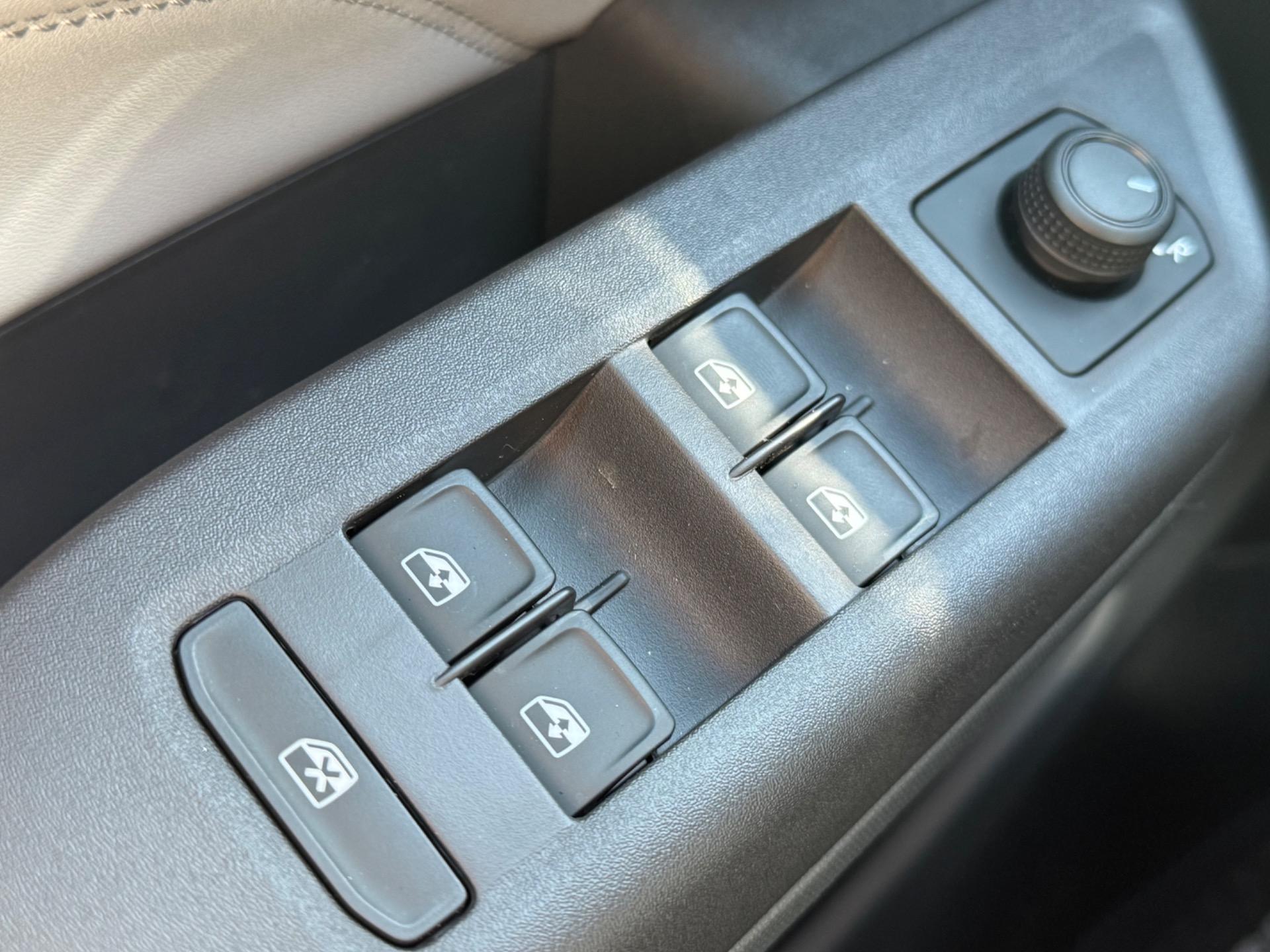 VOLKSWAGEN Tiguan - Foto