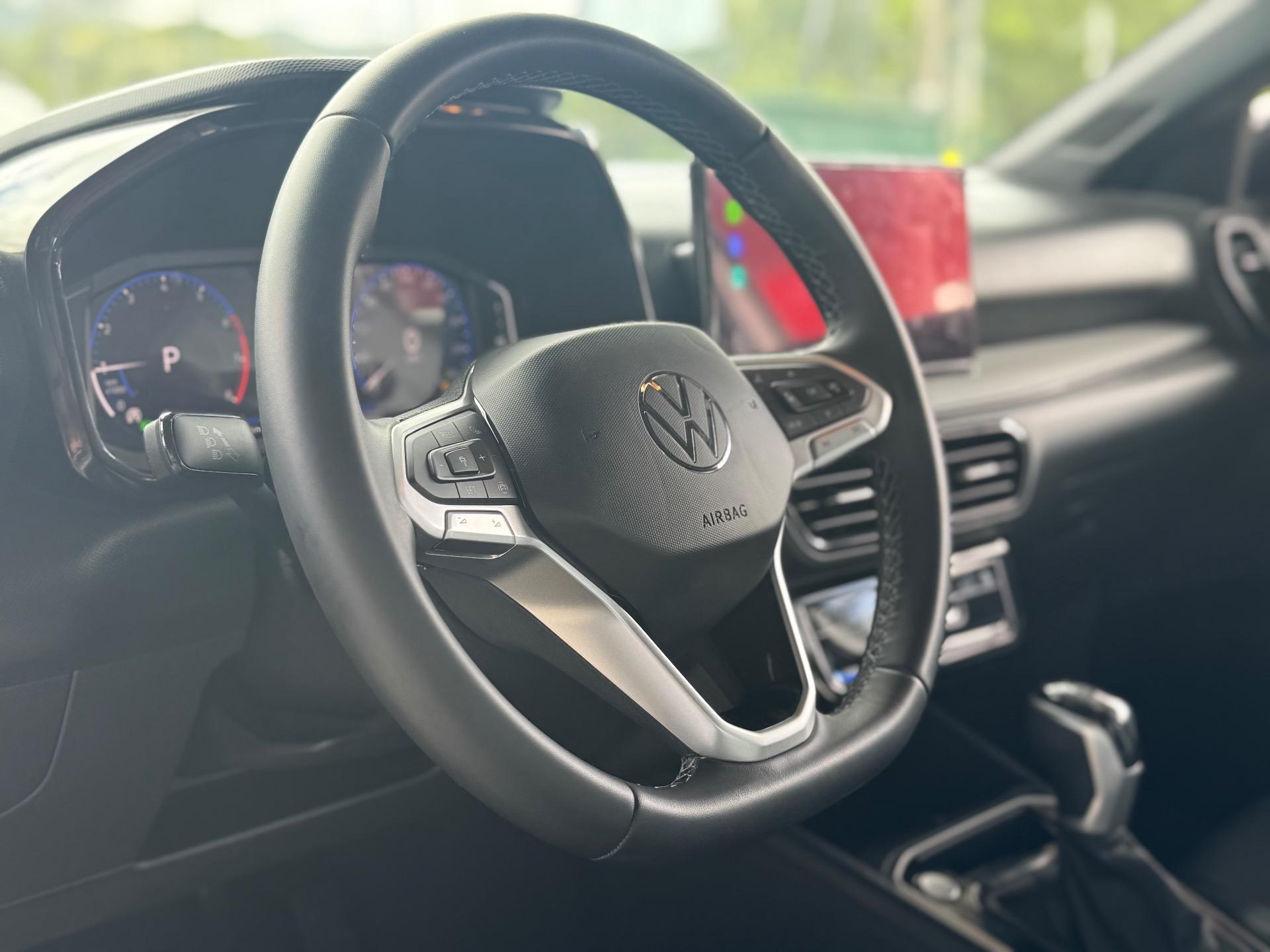 VOLKSWAGEN Tiguan - Foto