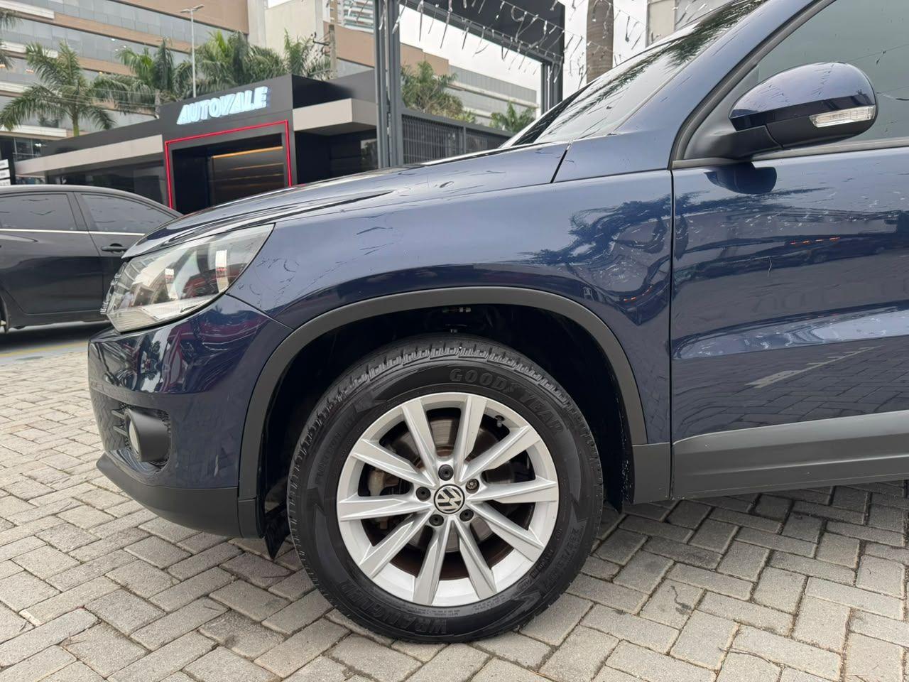 VOLKSWAGEN Tiguan - Foto