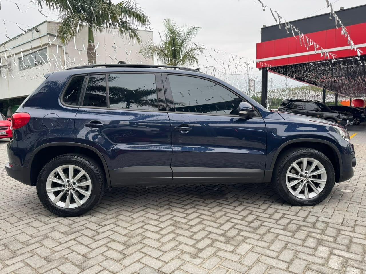 VOLKSWAGEN Tiguan - Foto
