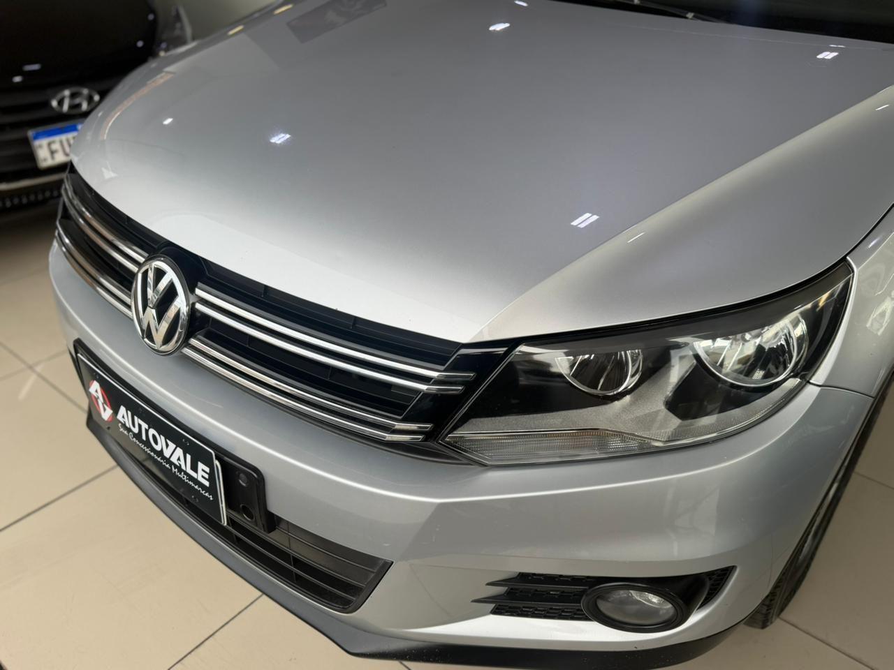 VOLKSWAGEN Tiguan - Foto