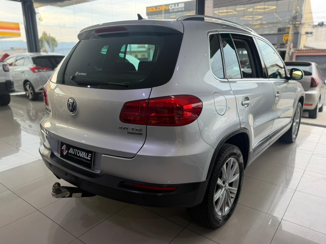 VOLKSWAGEN Tiguan - Foto