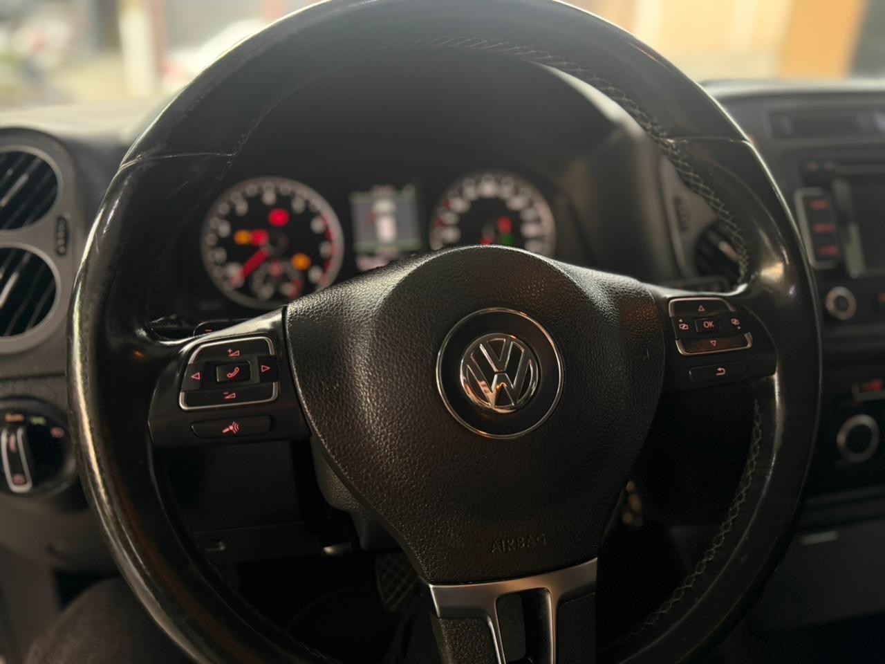 VOLKSWAGEN Tiguan - Foto