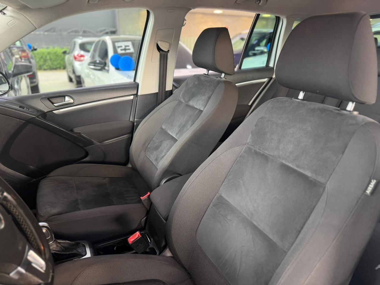 VOLKSWAGEN Tiguan - Foto