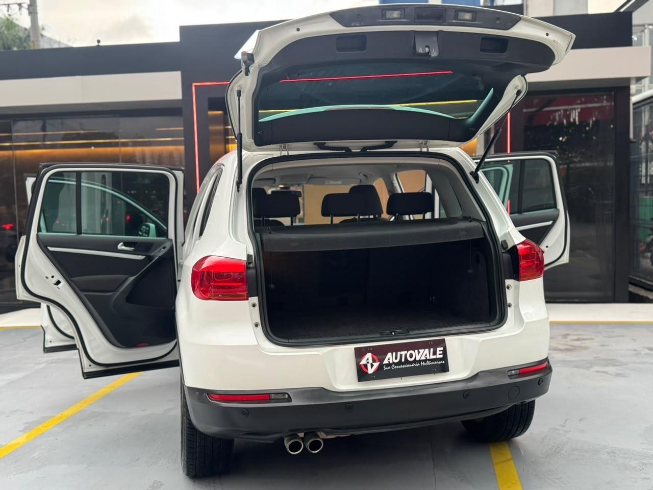 VOLKSWAGEN Tiguan - Foto
