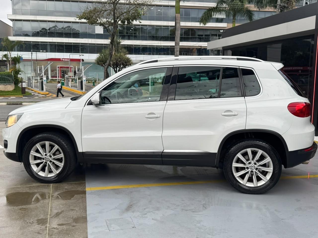 VOLKSWAGEN Tiguan - Foto