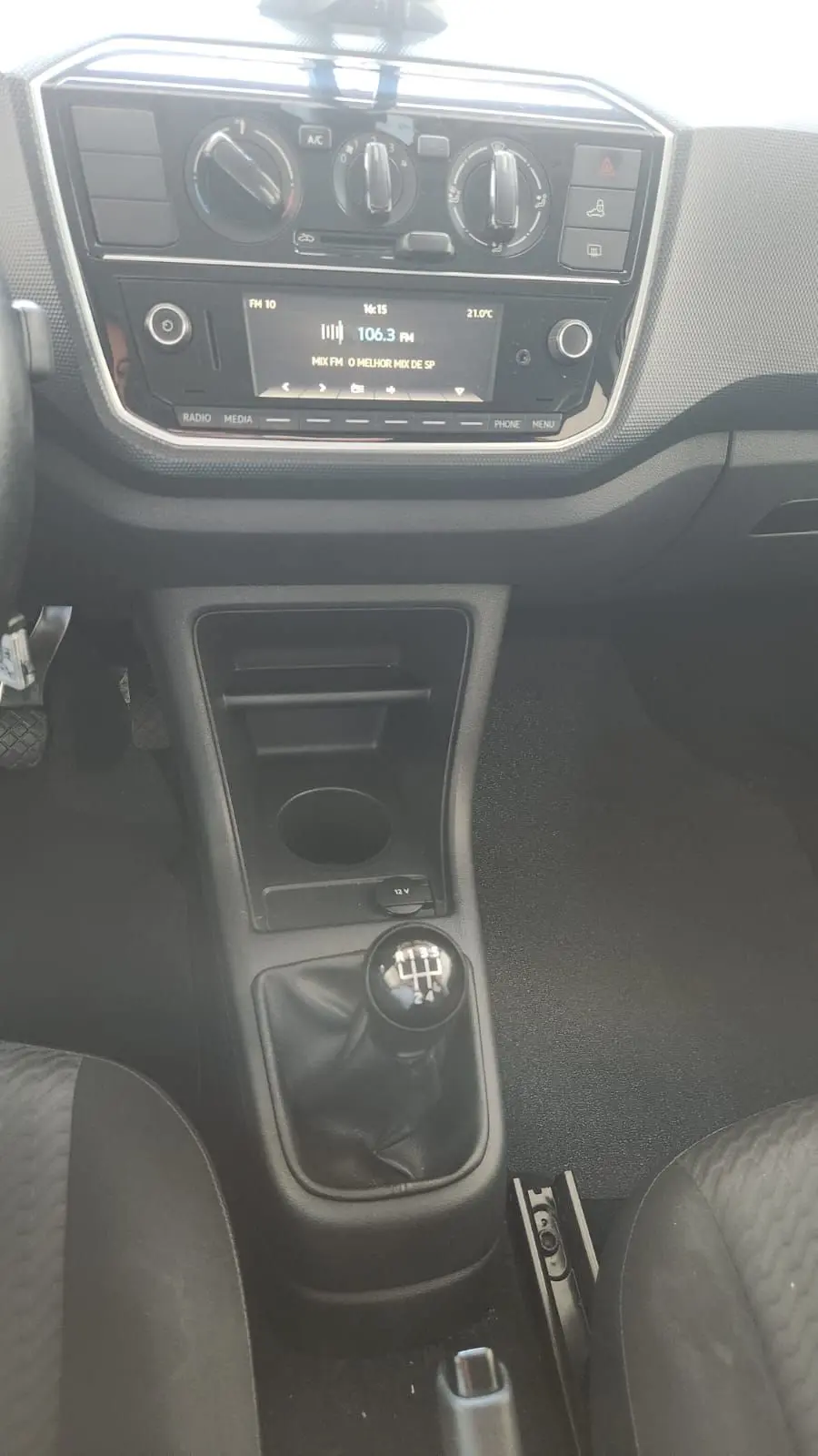 VOLKSWAGEN UP - Foto