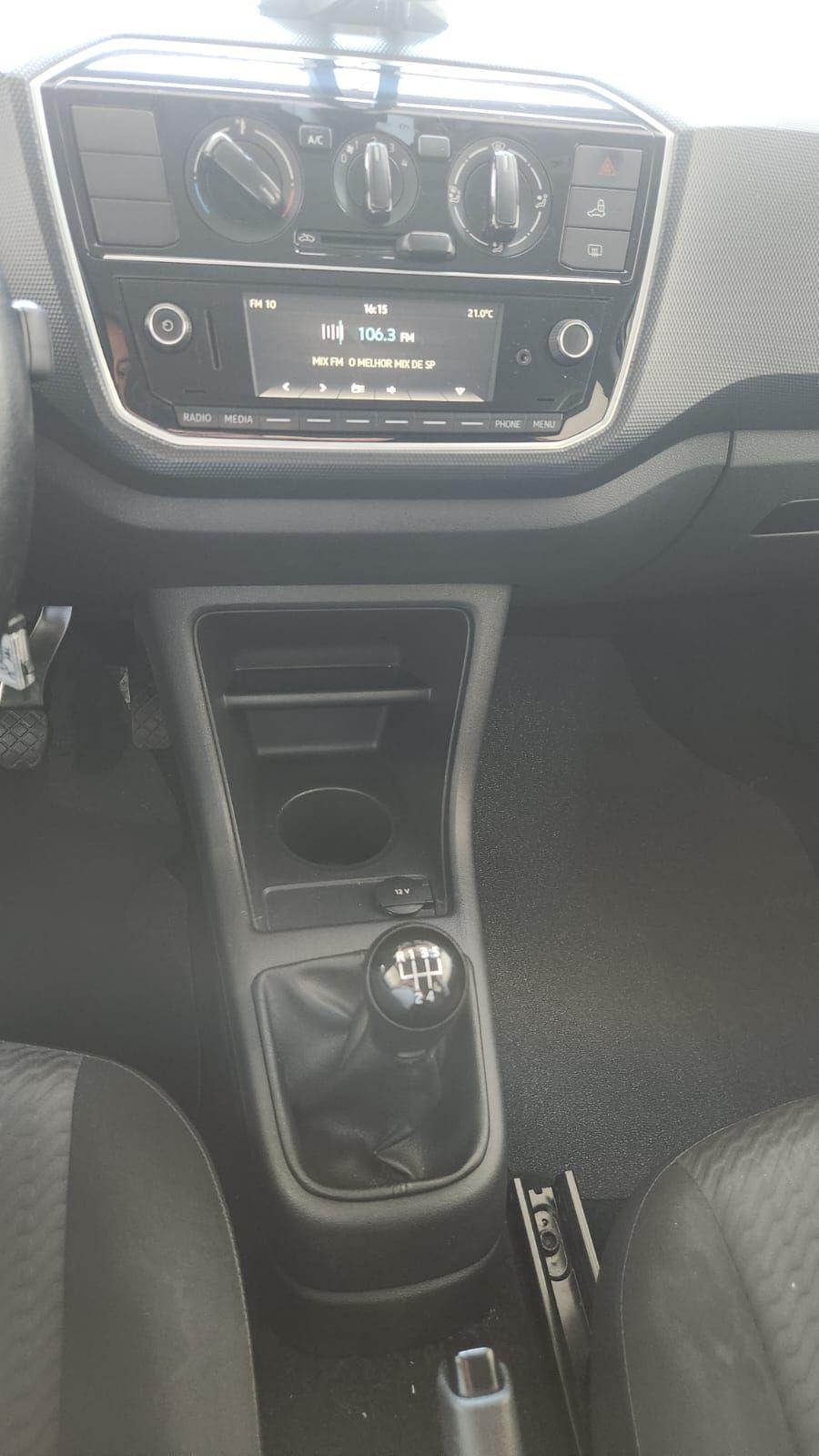 VOLKSWAGEN UP - Foto