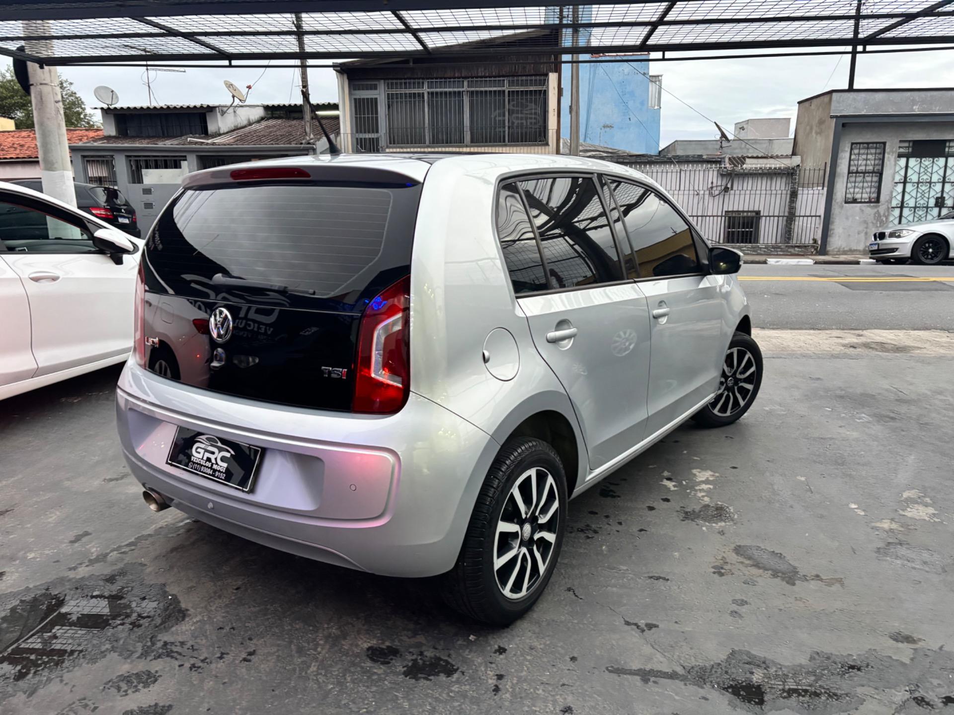 VOLKSWAGEN UP - Foto