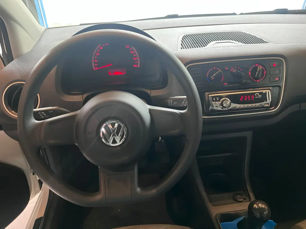 VOLKSWAGEN UP - Foto
