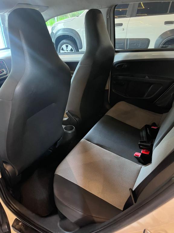 VOLKSWAGEN UP - Foto