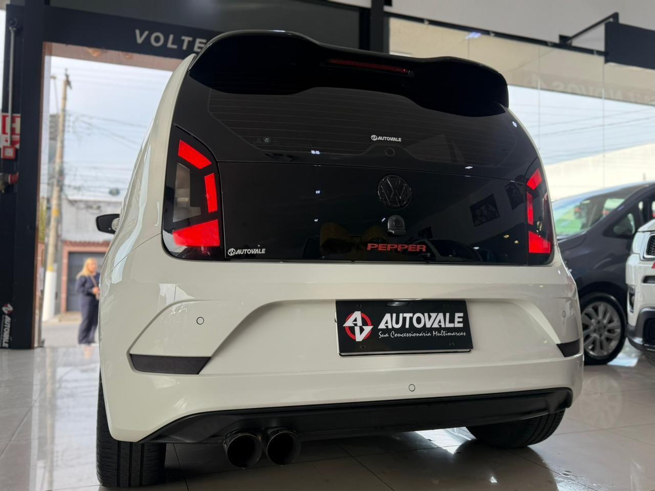 VOLKSWAGEN UP - Foto