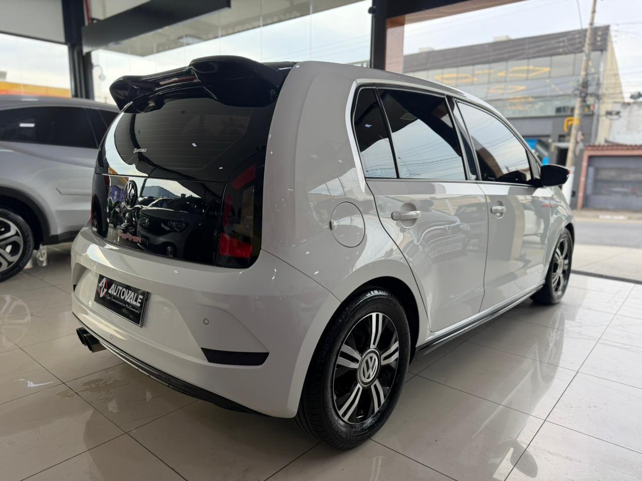 VOLKSWAGEN UP - Foto