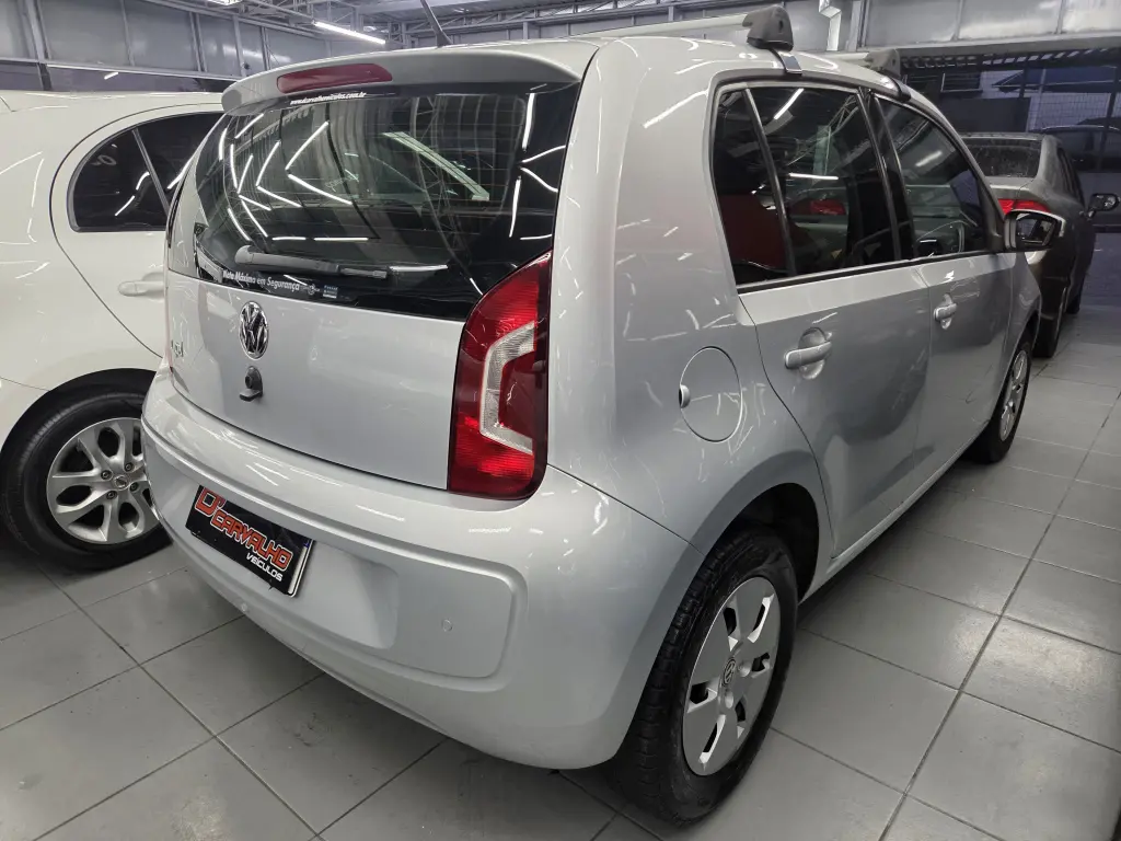 VOLKSWAGEN UP - Foto