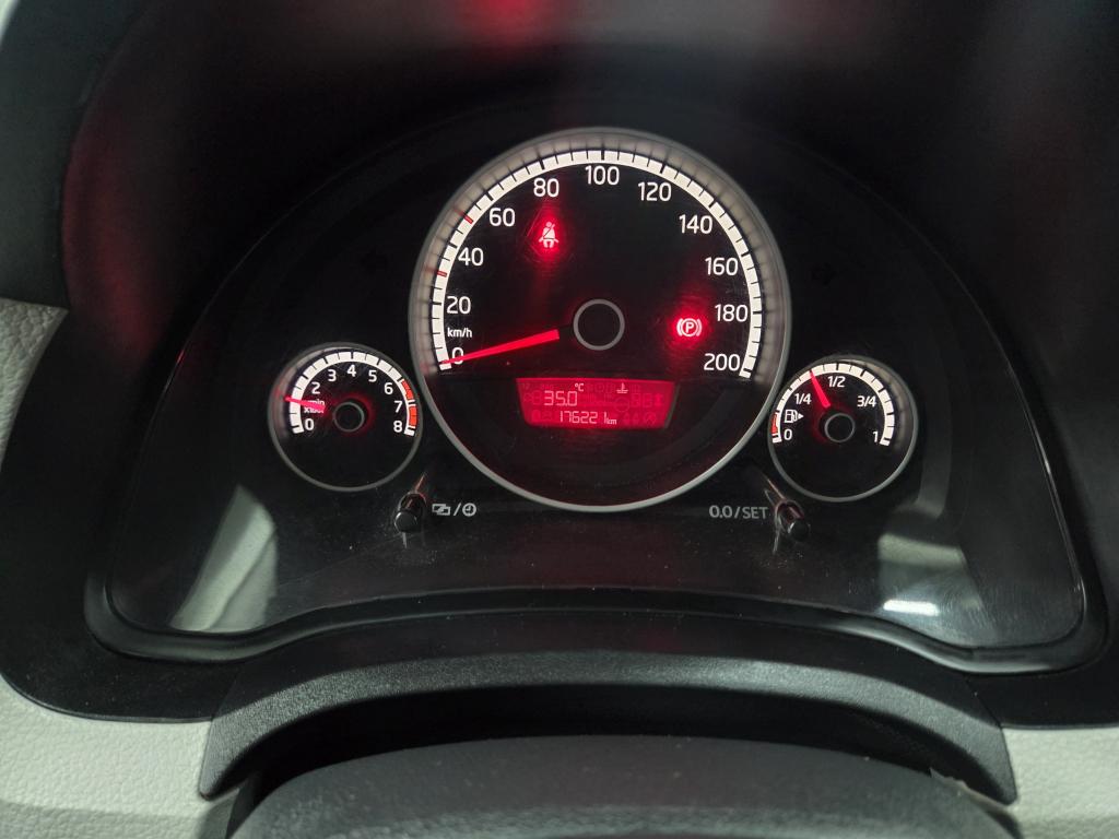 VOLKSWAGEN UP - Foto