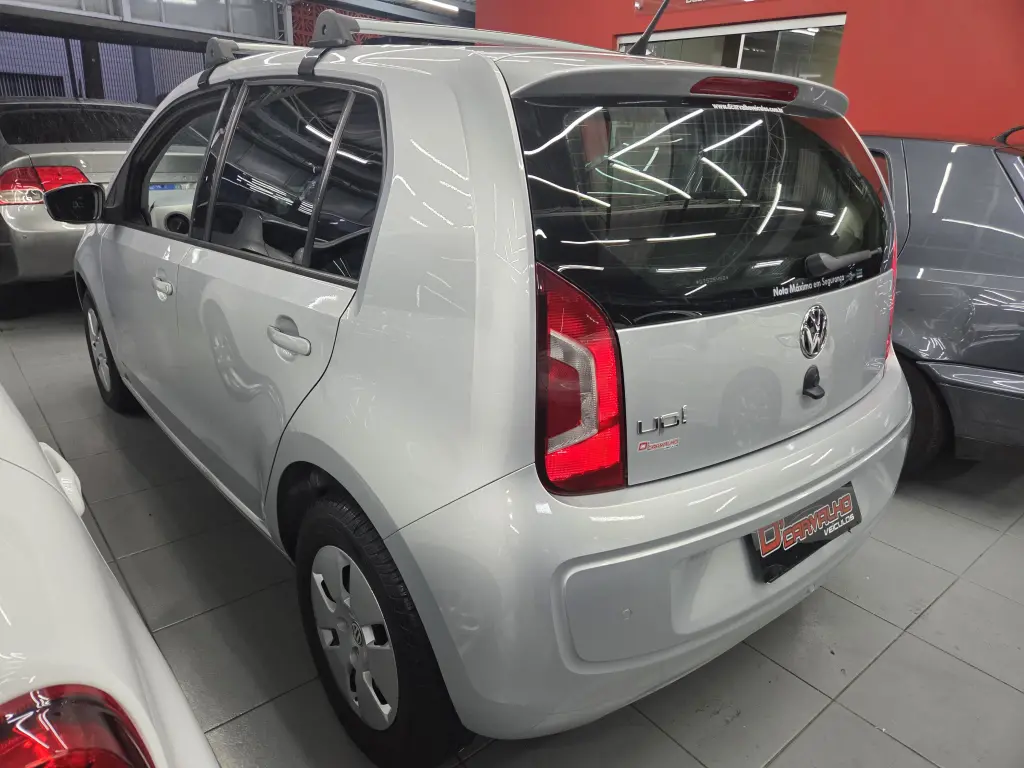 VOLKSWAGEN UP - Foto