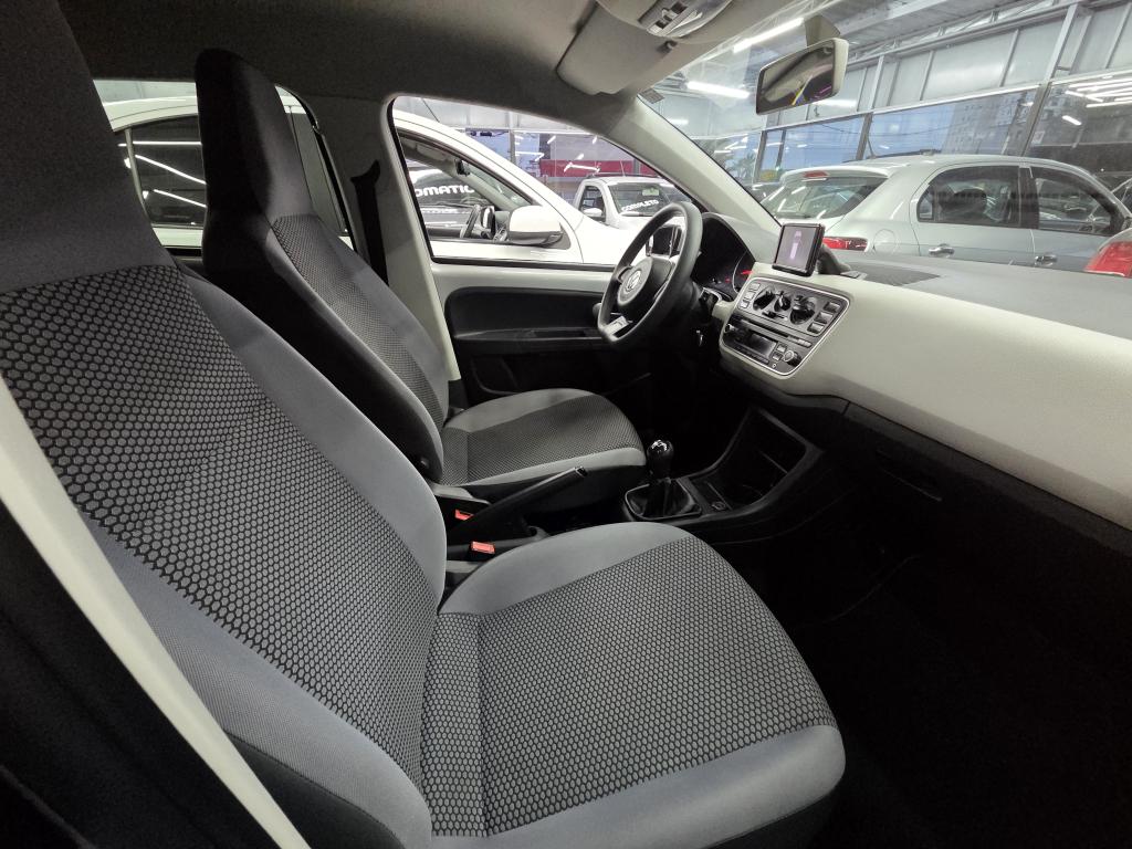 VOLKSWAGEN UP - Foto