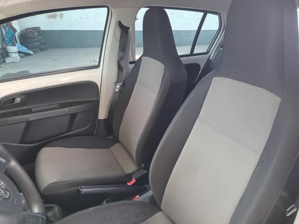 VOLKSWAGEN UP - Foto