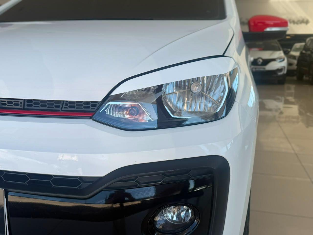 VOLKSWAGEN UP - Foto