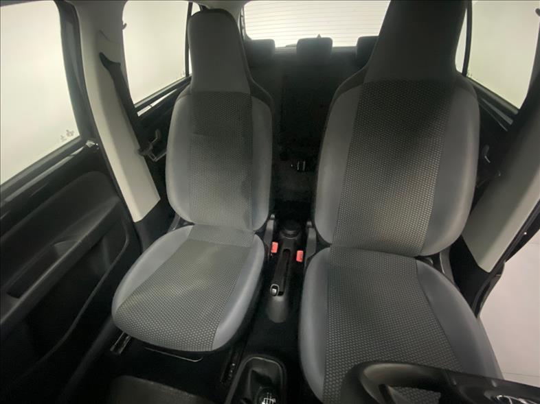 VOLKSWAGEN UP - Foto