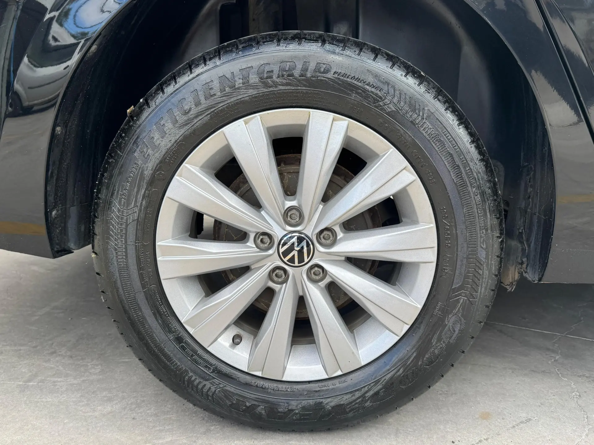 VOLKSWAGEN Virtus - Foto